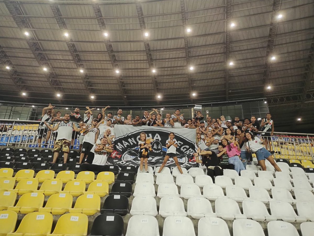 Noite especial, Mancha Negra apoiando o <a href="/vasco_feminino/">Vasco Feminino</a> no Kleber Andrade!

Amar o Vasco acima de tudo 👻