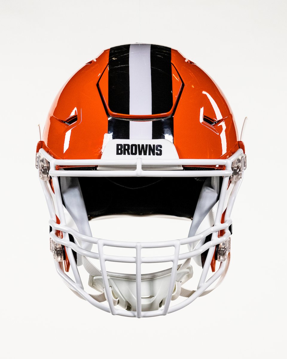Browns's tweet photo. so fresh and so clean, clean 🧼 https://t.co/LcIAsNKVBI