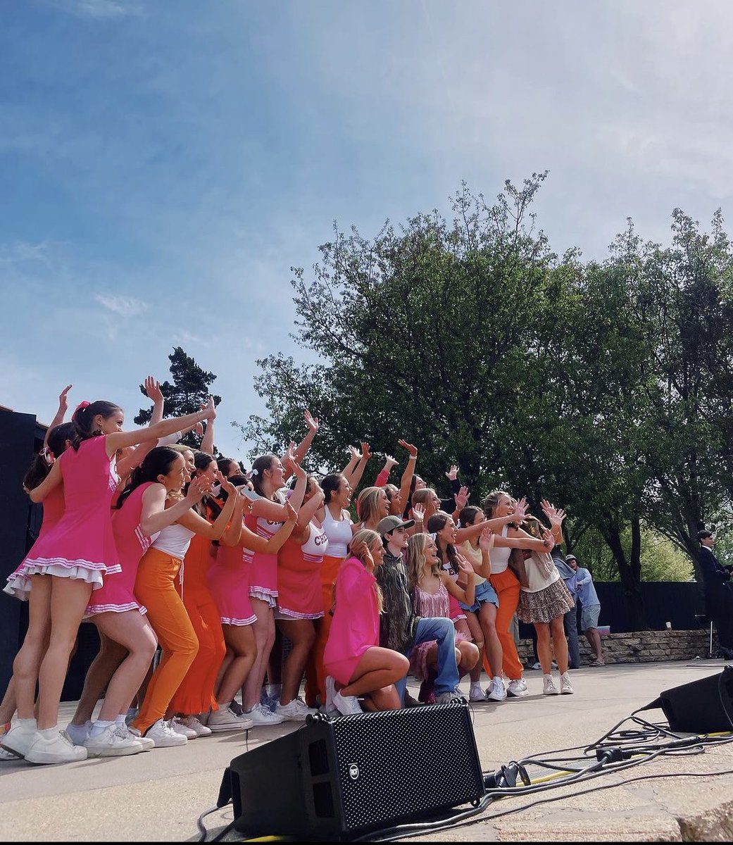 MSU_ChiOmega's tweet photo. OUR DERBY DARLING, MAGGIE JO EVERETT!!!!!!!!!!
We are so proud of her for all of her accomplishments and for how well she represents Chi Omega!

XO ON TOP🥇 with an overall Derby Days win!!

&amp; shoutout to all of our girls who competed in the Derby Days dance competition!!

#XO https://t.co/snbHQ5mu9I
