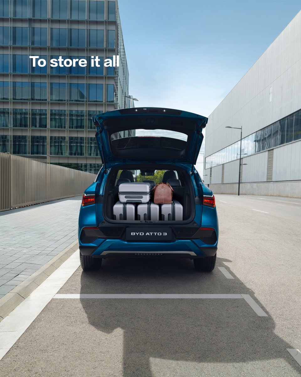 A large storage compartment + extra hidden trunk = space for anything and everything in the BYD ATTO 3.

#BYD #BuildYourDreams #BYDATTO3