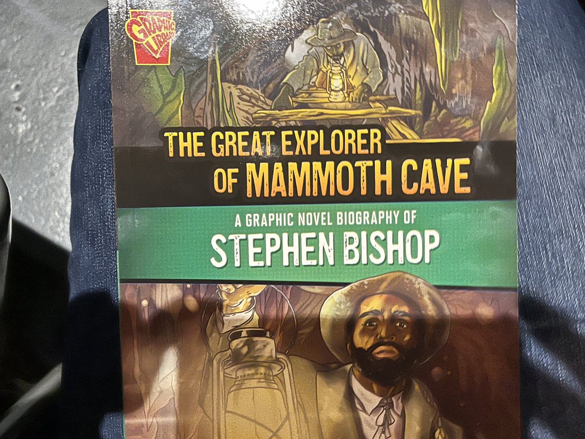 Listening to Shawn Pryor speak. About writing and his love of libraries and graphic novels. This is so awesome!! Thank you ⁦<a href="/warrencountypl/">Warren County Public Library</a>⁩ ⁦@WC_Dragons⁩ ⁦<a href="/WarrenCoSchools/">Warren Co Schools</a>⁩