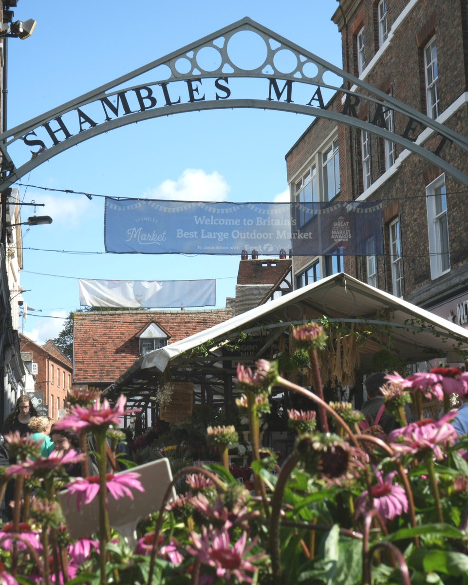 Ready to start your own market stall? 🌟 Join us at Shambles Market! We're looking for passionate traders to become part of our community. Find out more about the application process: makeityork.com/markets/shambl…