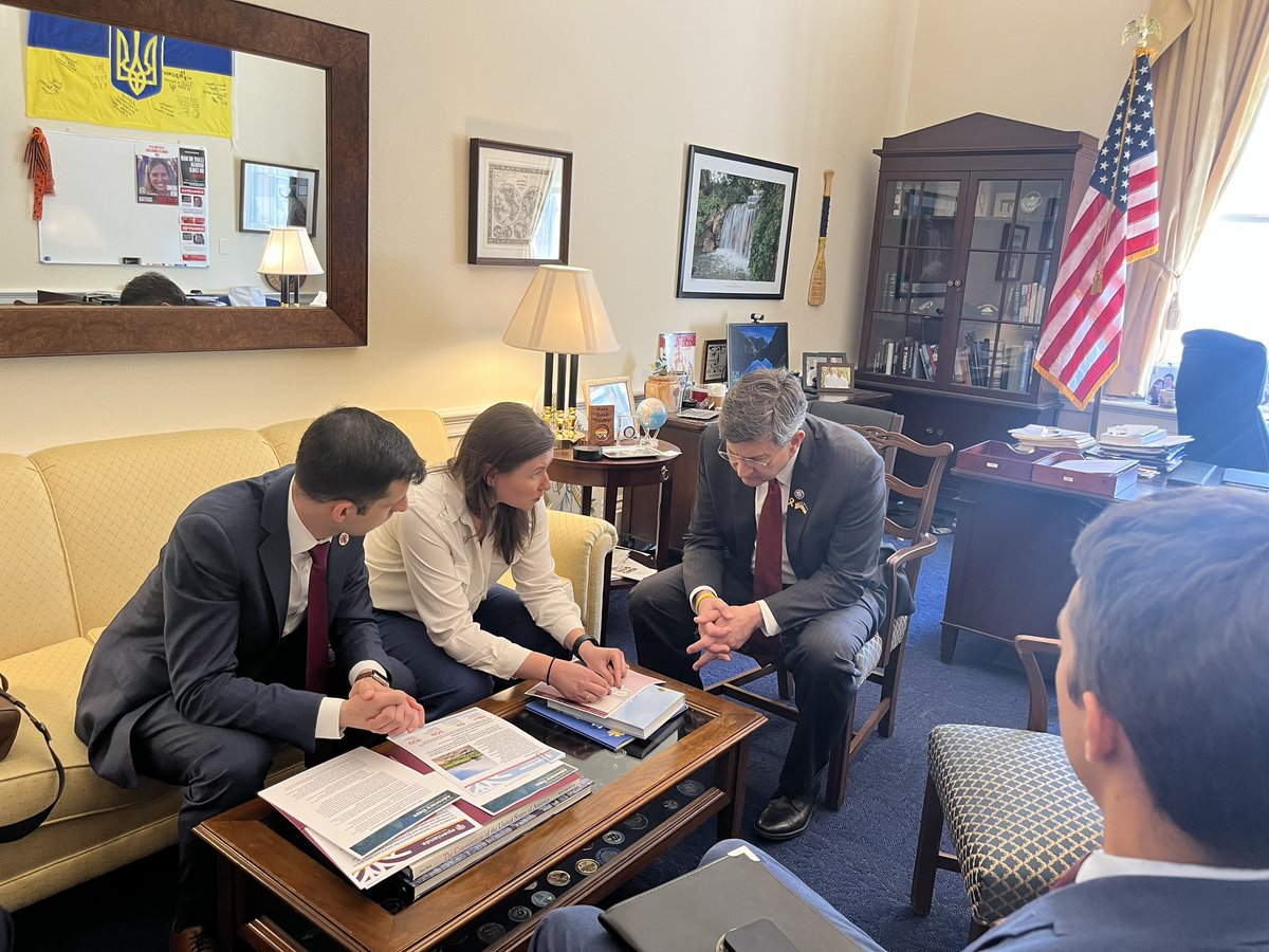 Thank you to @RepSchneider for meeting with the accredited @Openlands during Land Trust Alliance Advocacy Days! We are grateful for the opportunity to connect about policies that will provide a multitude of environmental, economic and societal benefits. #Land4All