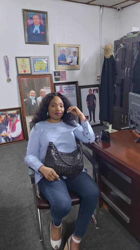 EjioforBar's tweet photo. GRATITUDE IN ACTION - LOLO UCHECHI OKWU KANU'S “THANK YOU” VISITS TO PROF. MIKE OZEKHOME, SAN AND SIR IFEANYI EJIOFOR, ESQ:

Yesterday, April 16, 2024, was a day of gratitude  as Lolo Uchechi Okwu Kanu paid a heartfelt 'Thank You Visit' to both Prof. Mike Ozekhome, SAN, and my humble self. 

Her visit, following a routine memorable visit to her husband-Mazi Nnamdi Kanu at the Nigerian State Security Service (SSS) dungeon, was a gesture of profound gratitude for the tireless and often thankless services rendered to her husband. 

During our meeting in Abuja, Lolo Uchechi Okwu Kanu expressed her deep appreciation to the indefatigable team, led by the erudite Prof. Mike Ozekhome SAN, for their unwavering support and the unprecedented victories achieved throughout the challenging period. 

Lolo Okwu Kanu recognized the unparalleled feats accomplished by our team, which have left an indelible mark in the pursuit of justice and human rights for her husband, Mazi Nnamdi Kanu.

It was indeed an honour to receive Lolo Okwu Kanu's gratitude and to be reminded of the importance of standing up for justice, even in the face of adversity.
The visit offered our esteemed Lead Counsel- Prof. Mike Ozekhome, SAN, the opportunity to chronicle the trajectory of the turbulent storms we relentlessly weathered all through, towards achieving the unprecedented milestone, notwithstanding the storm of the moment. Even as we remained sufficiently satisfied that posterity shall be kind to us when the history will be remembered.

We wish her a very fruitful sojourn in our jurisdiction and safe trip back to her destination.

We move!

#JusticeForMaziNnamdiKanu 

Signed:
Sir Ifeanyi Ejiofor, Esq. (KSC)
IPOB's Lead Counsel 
April 17, 2024