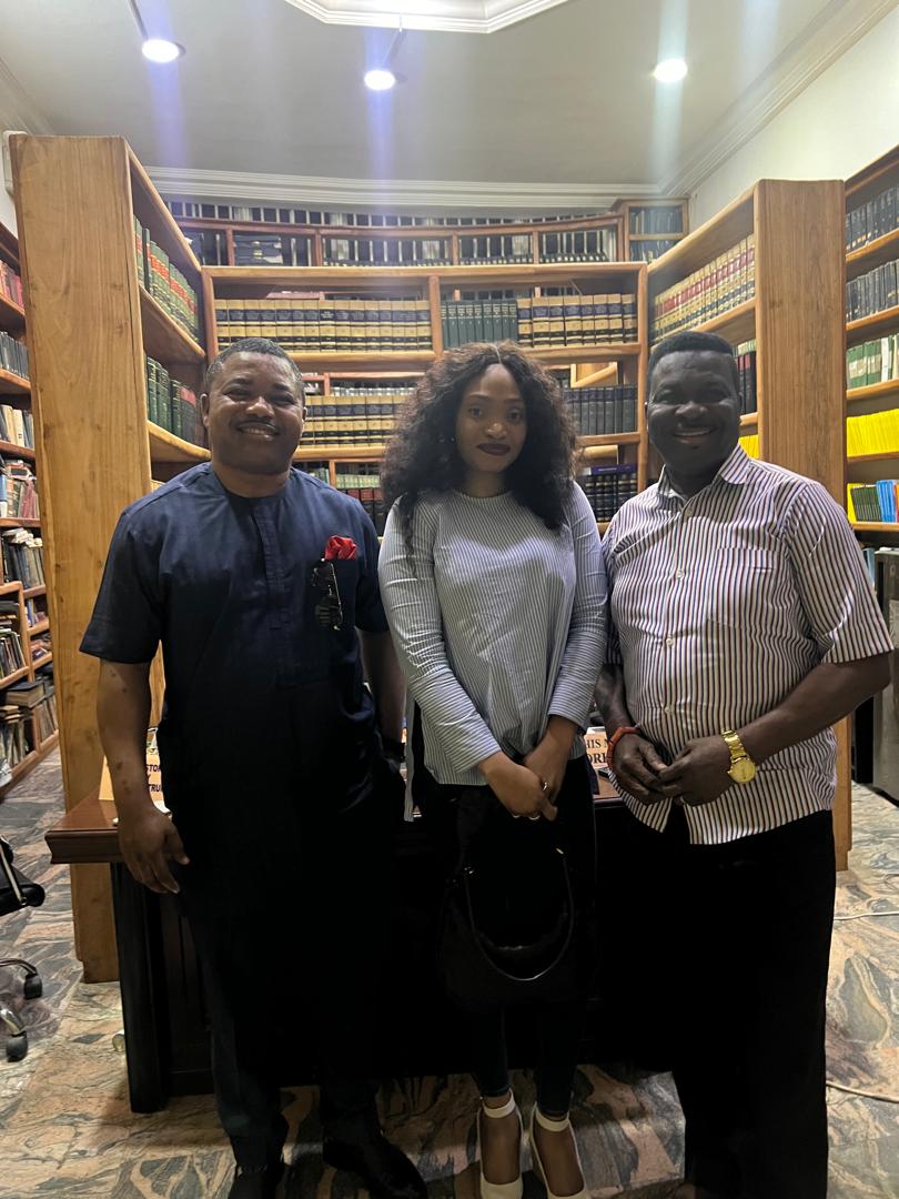 EjioforBar's tweet photo. GRATITUDE IN ACTION - LOLO UCHECHI OKWU KANU'S “THANK YOU” VISITS TO PROF. MIKE OZEKHOME, SAN AND SIR IFEANYI EJIOFOR, ESQ:

Yesterday, April 16, 2024, was a day of gratitude  as Lolo Uchechi Okwu Kanu paid a heartfelt 'Thank You Visit' to both Prof. Mike Ozekhome, SAN, and my humble self. 

Her visit, following a routine memorable visit to her husband-Mazi Nnamdi Kanu at the Nigerian State Security Service (SSS) dungeon, was a gesture of profound gratitude for the tireless and often thankless services rendered to her husband. 

During our meeting in Abuja, Lolo Uchechi Okwu Kanu expressed her deep appreciation to the indefatigable team, led by the erudite Prof. Mike Ozekhome SAN, for their unwavering support and the unprecedented victories achieved throughout the challenging period. 

Lolo Okwu Kanu recognized the unparalleled feats accomplished by our team, which have left an indelible mark in the pursuit of justice and human rights for her husband, Mazi Nnamdi Kanu.

It was indeed an honour to receive Lolo Okwu Kanu's gratitude and to be reminded of the importance of standing up for justice, even in the face of adversity.
The visit offered our esteemed Lead Counsel- Prof. Mike Ozekhome, SAN, the opportunity to chronicle the trajectory of the turbulent storms we relentlessly weathered all through, towards achieving the unprecedented milestone, notwithstanding the storm of the moment. Even as we remained sufficiently satisfied that posterity shall be kind to us when the history will be remembered.

We wish her a very fruitful sojourn in our jurisdiction and safe trip back to her destination.

We move!

#JusticeForMaziNnamdiKanu 

Signed:
Sir Ifeanyi Ejiofor, Esq. (KSC)
IPOB's Lead Counsel 
April 17, 2024