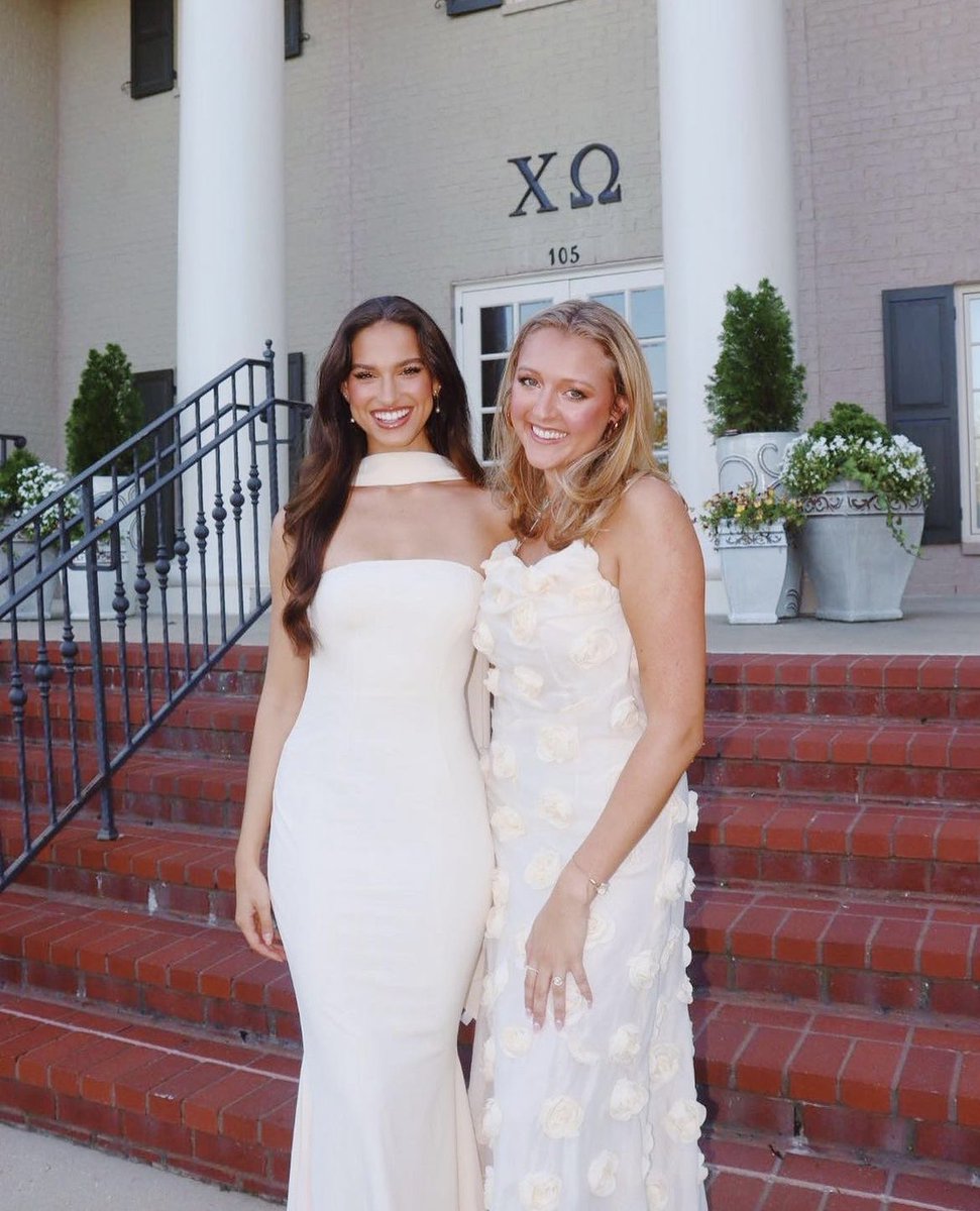 MSU_ChiOmega's tweet photo. Spring Formal 2024, you were a DREAM💖💖💖!!!

#XO #PhiDeltaLovesYou #ChiOmega https://t.co/C4SPYg5CbY