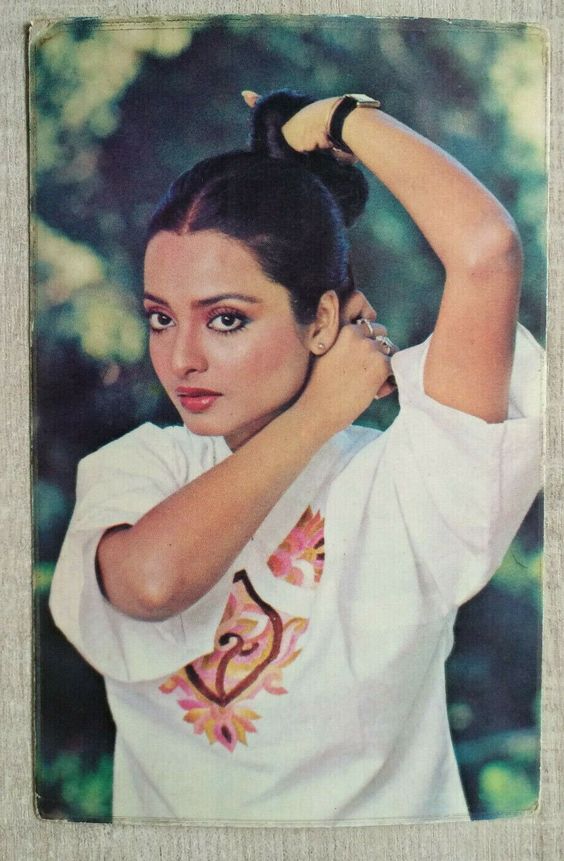 Rekha🌹
#rekha #diva #bollywoodflashback