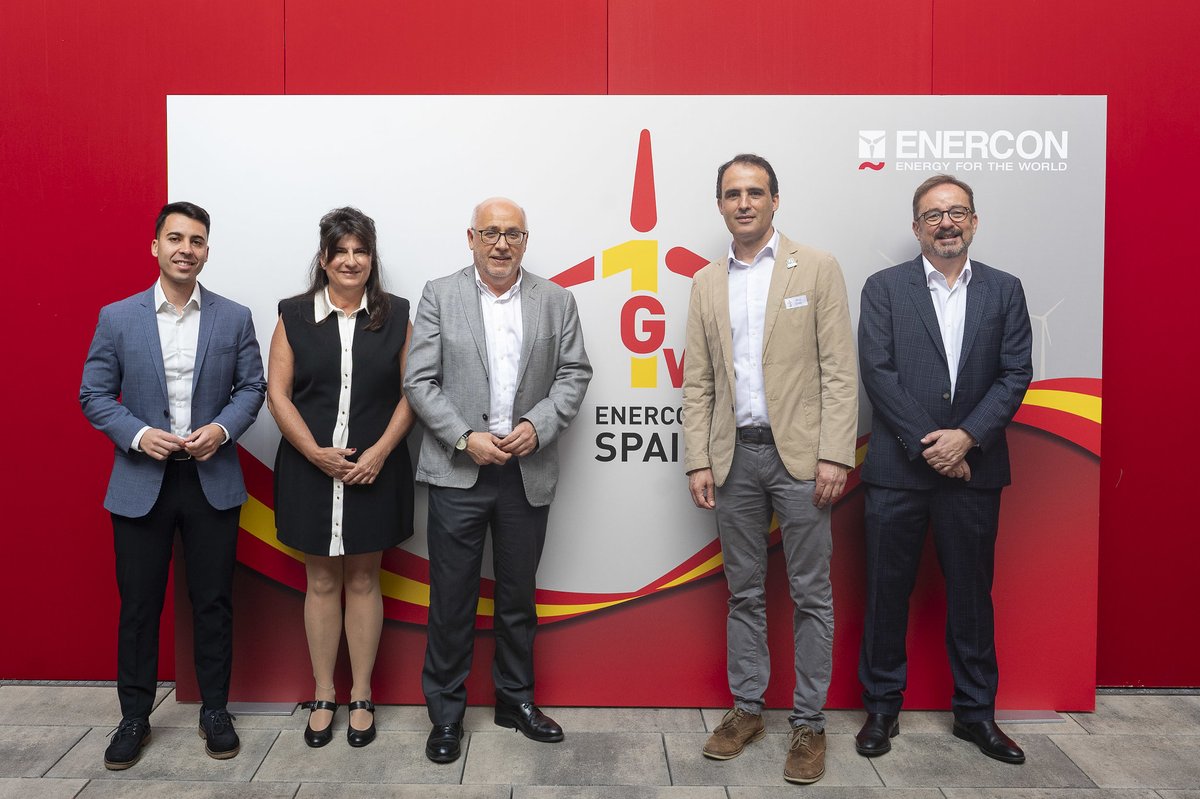 ♻️ El Cabildo celebra el primer GW de potencia eólica de Enercon en España por su impacto en el cambio del modelo energético de Canarias    🗣️ El consejero Raúl García Brink destaca la apuesta de la empresa alemana por la implantación de renovables en Gran Canaria