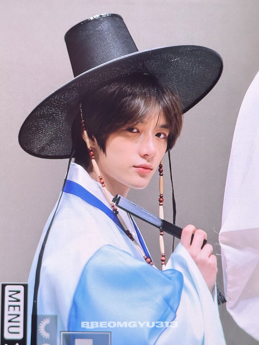 B_Beomgyu313's tweet photo. 240417 꽃선비 범규야..🩵
#BEOMGYU #범규 #TXT https://t.co/PolFqFXF0E