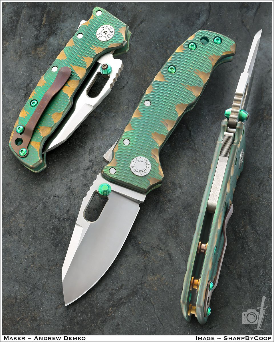 sharpbycoop's tweet photo. Legendary BUILD! AD20 *handmade* by Andrew @DemkoKnives takes a powerful stand.
His #SharkLock if STRONG, easy to operate, and looks great. I carry a smaller version as an EDC!
3.25" BL / 8" OAL Magnacut blade, Anodized Ti, Milled frames and gold accents. This one stands OUT! https://t.co/4WxhFG3JzY