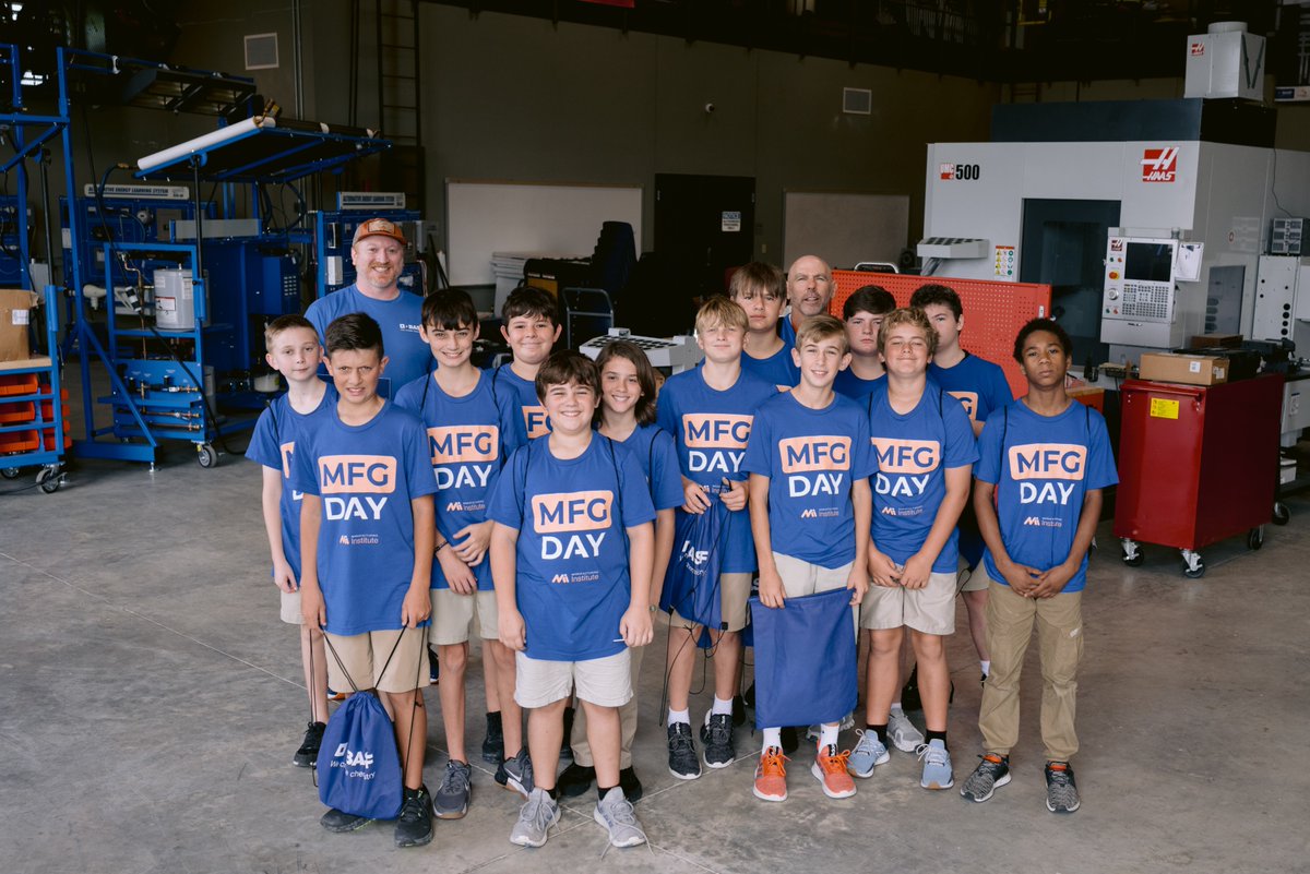 Hey there! Thinking about celebrating #MFGDay24 this October? Here's some ideas: 🏭 Shop floor tours ✏️ Creative, hands-on activations 🛠️ School events ⚙️ Manufacturing jobs fair Check out host information and resources: mfgday.com #CreatorsWanted