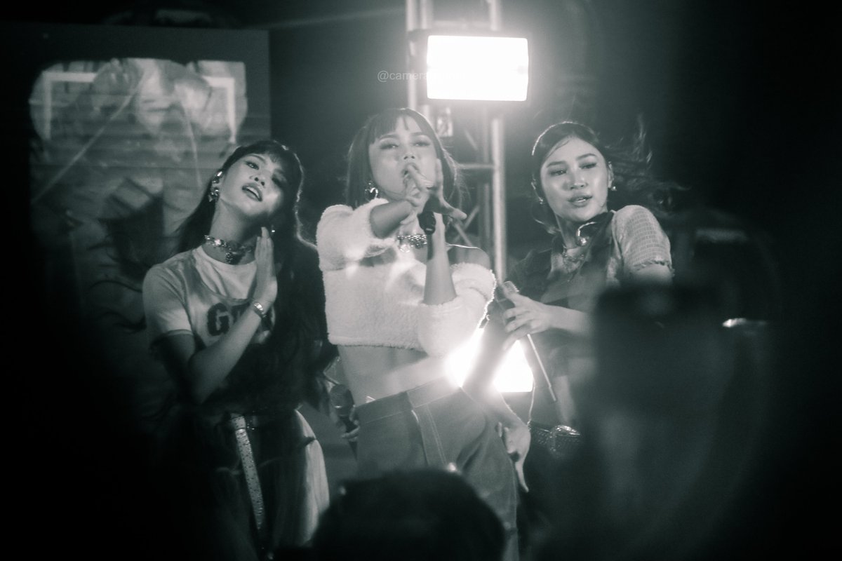 kars_media's tweet photo. Main slayer @bini_gwen 

041424 | BINI Talaarawan Mallshow
#BINI #BINI_SalaminSalamin #BINI_Gwen https://t.co/13x59vaKDL