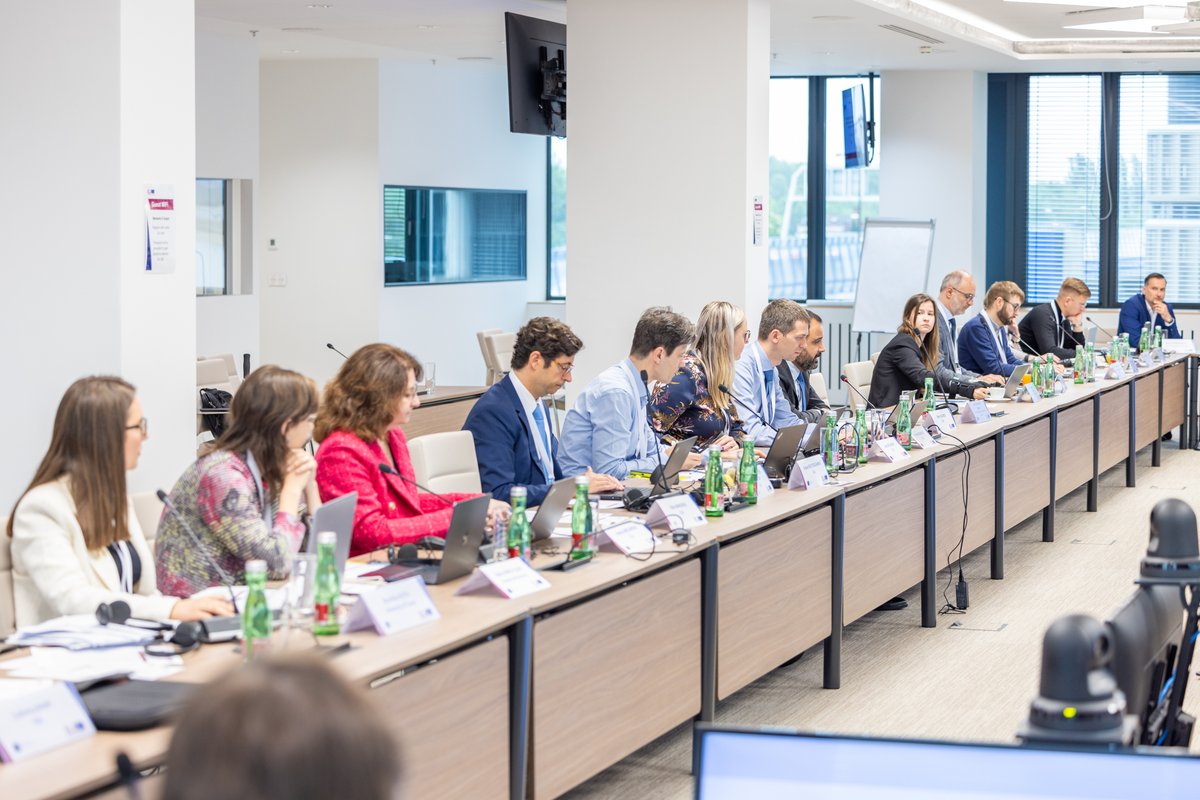 EU_ELA's tweet photo. ✔️We discussed how to support employers to comply with the rules & tackle #UndeclaredWork in the EU at the #undeclaredworkplatform meeting by ELA.
We shared ideas, solutions, good practices & challenges and also planned our 2025 work plan to ensure fair work conditions in the 🇪🇺 https://t.co/NECCW3tGT4