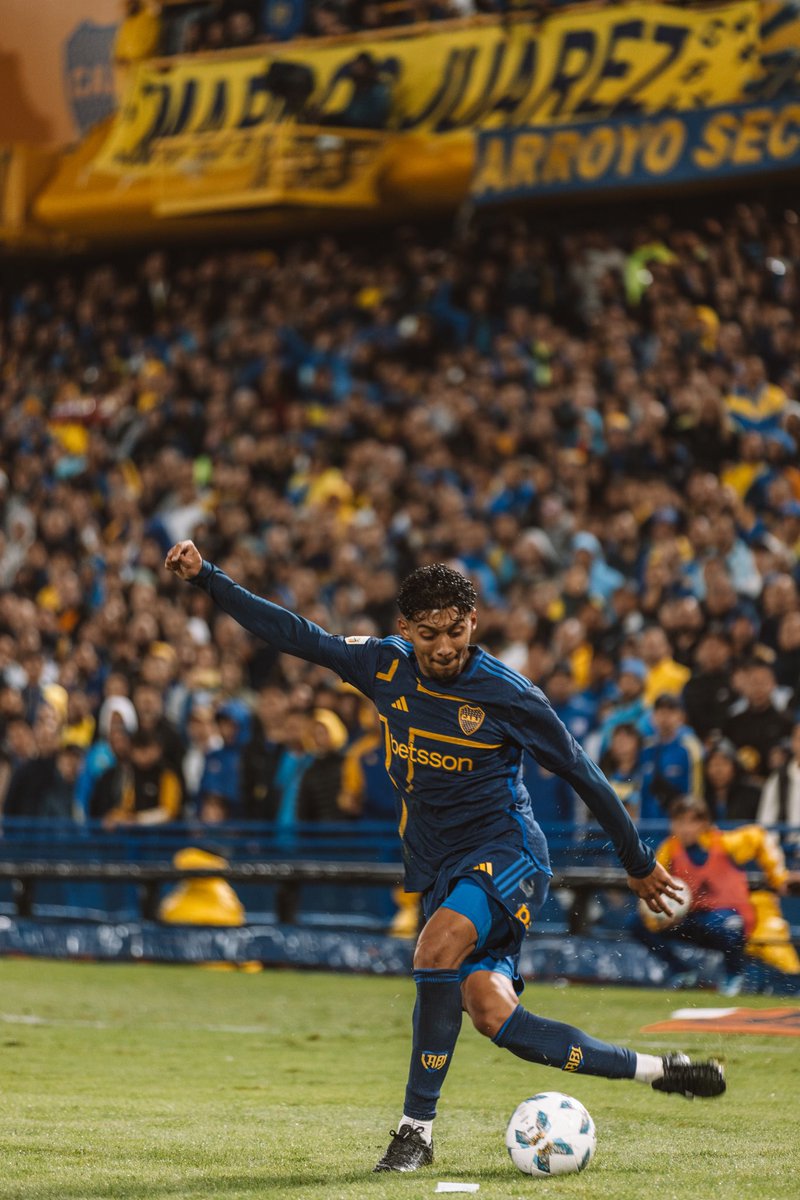 lachinasanjuann's tweet photo. De Boca predio al mundo. Medina masterclass. https://t.co/NNiLAHleUs
