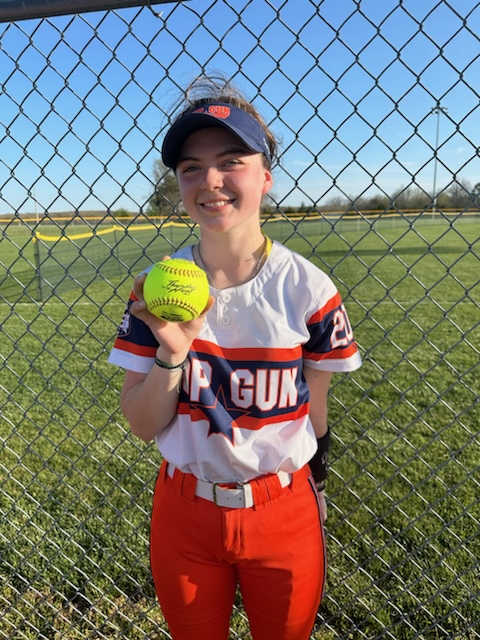 📢Ava McClellan #9 with her 1st 2024 💣 📢 Paige Campbell #22 with her 2nd 2024💣 🔛🔝 ✈️ #FlyAbove #classof2027 @topgunfastpitch @PCampbell_Catch