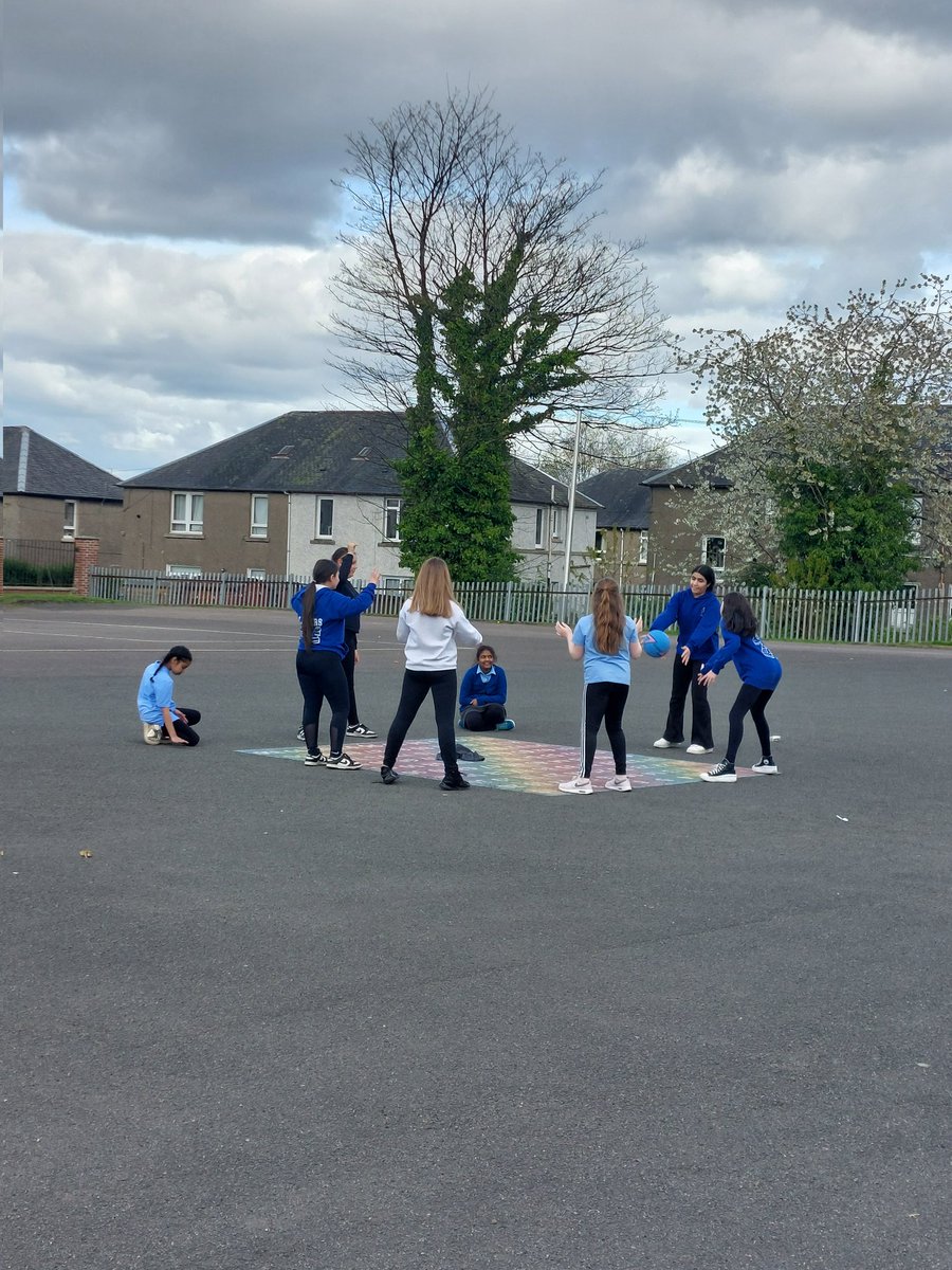 Miss_Clark96's tweet photo. Netball is back! Loving watching our team develop leadership skills, creating and running their own warm-up! #teamTG @MissADaviesx @ToryglenPS https://t.co/YQnCHEAdmt