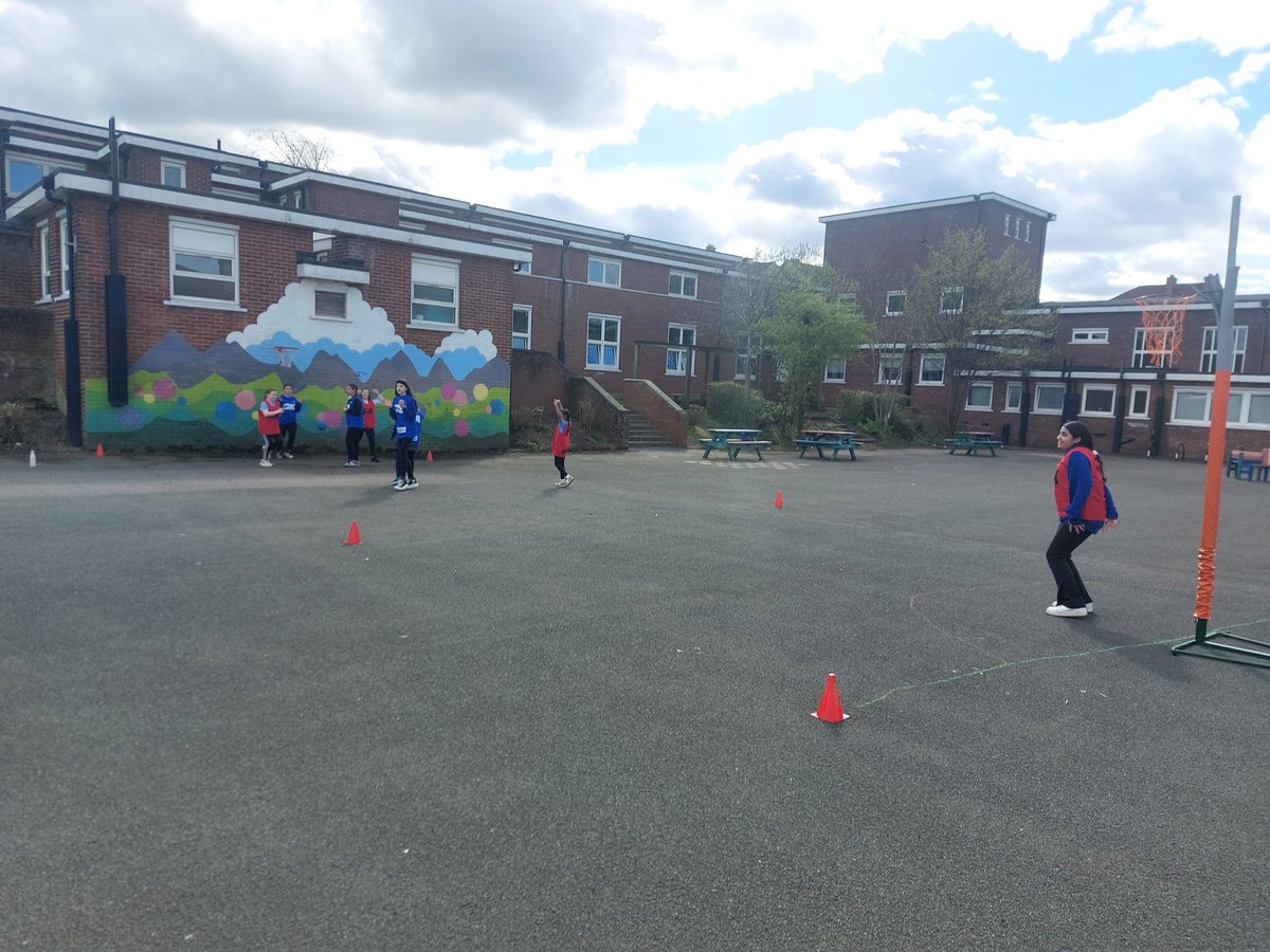 Miss_Clark96's tweet photo. Netball is back! Loving watching our team develop leadership skills, creating and running their own warm-up! #teamTG @MissADaviesx @ToryglenPS https://t.co/YQnCHEAdmt