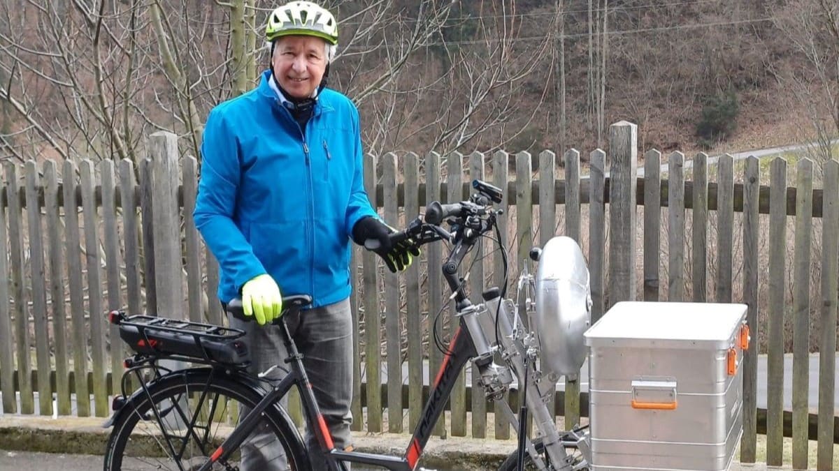 Johannes ist seit einem #Schlaganfall gehbehindert. Mit seinem «Safteymodul» will er selbstbestimmte und sichere Mobilität für Gleichgewichtsbeeinträchtigte ermöglichen. Hier geht's zum #Crowdfunding: wemakeit.com/tw-safetymodul #wemakeitPromotion