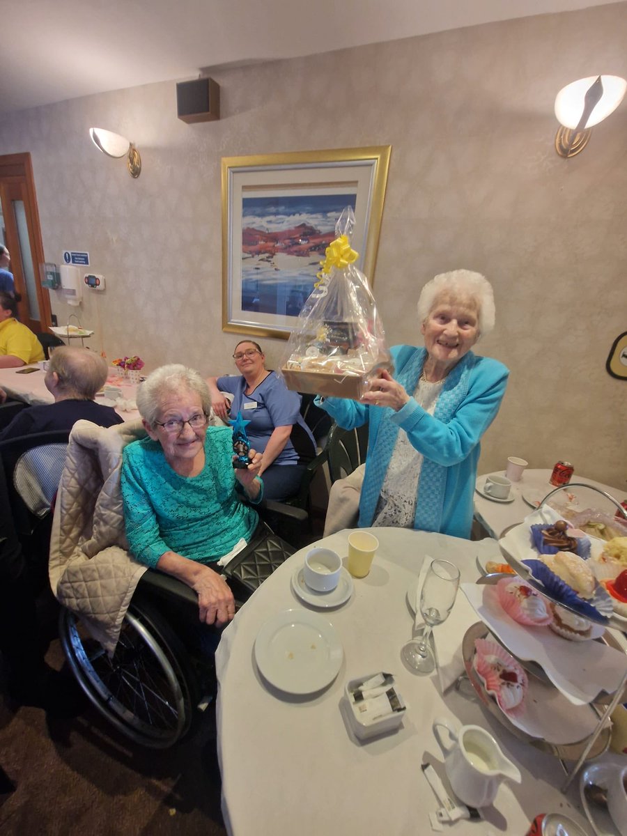 Wee won 1st  place at the bake off woo hoo thank you so much Thornton for hosting it xxx