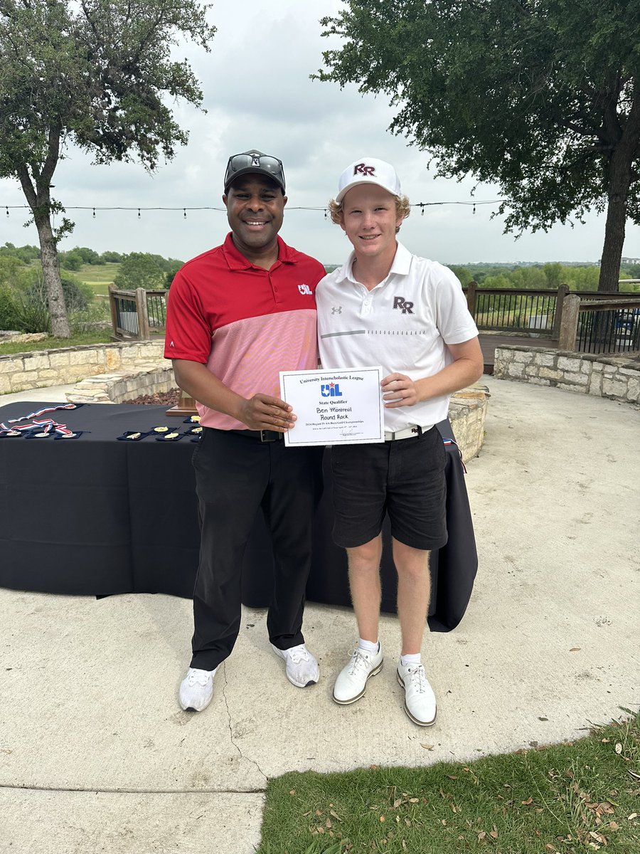 Dragons post a two-day total score of 595 to place 4th at the 6A Region IV Championship. Ben Montreuil shoots 4-under par (140) to advance to the 6A State Championship! ⛳️🏌️‍♂️#GOROCK