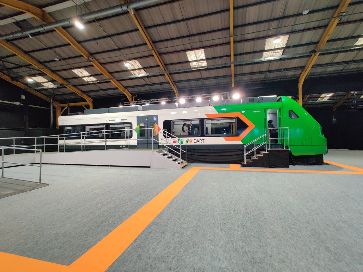 Jeffrey Roe tweet media