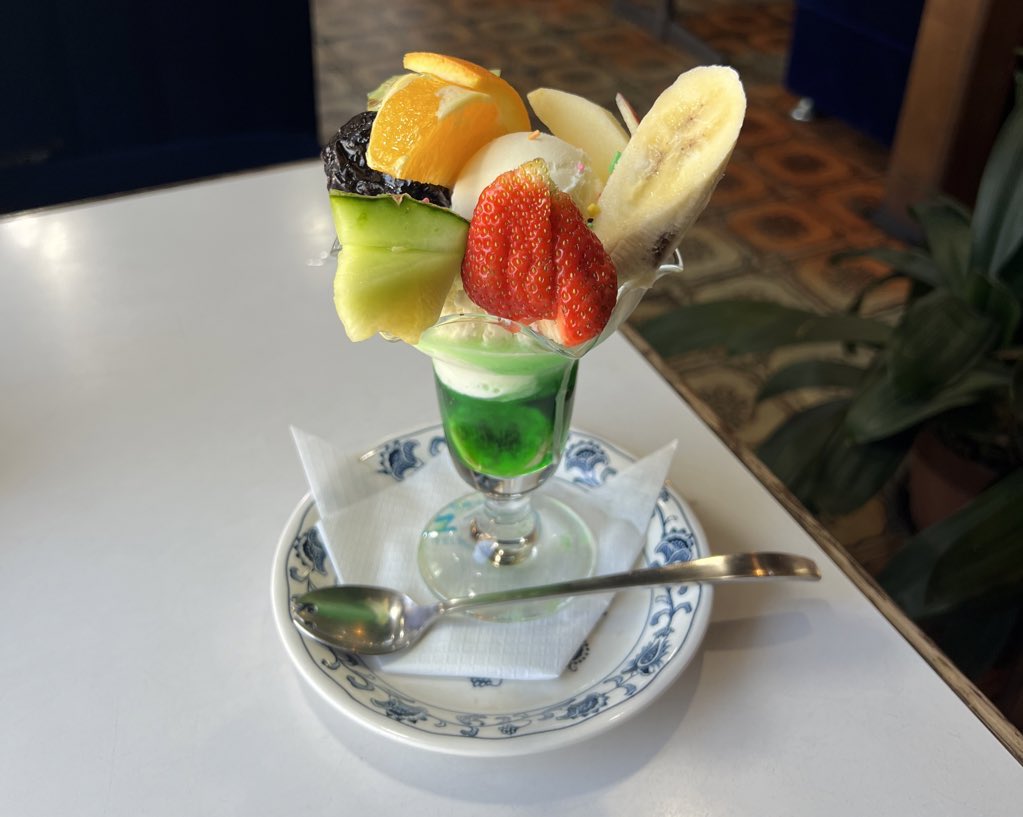 hyonkun12's tweet photo. 激カワ喫茶店 https://t.co/9mbk6QO18t
