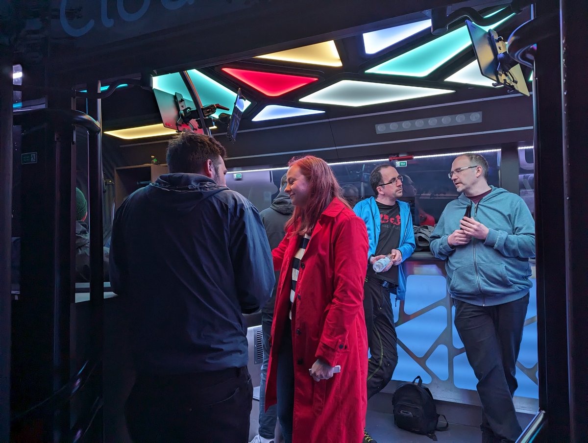 H2C-Tourstopp Nr. 3! Heute um 16:30 Uhr macht die #doagroadshow 🚍 inkl. Pizza 🍕, Kaltgetränken 🍻🥤 &amp; #KI-Talk 🤖 mit <a href="/SourceKnights/">Oliver Szymanski</a> Station beim @jug_ingolstadt. 

Leg dir schnell ein Profil an &amp; buche dein kostenfreies, aber limitiertes Ticket hier ➡️ scomp.ly/H2C_IN