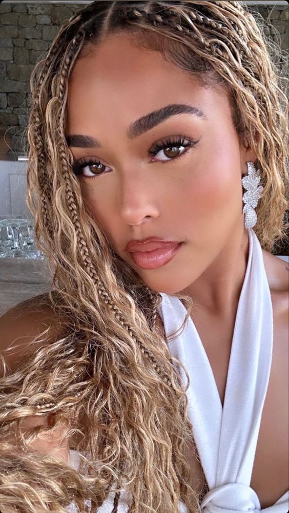 PraiseHair's tweet image. Enhance your natural beauty with our stunning micro braids. Choose from classic to trendy styles while ensuring extension durability.

Visit us at praisehairbraiding.com/micro/!

#PraiseHairBraiding #MicroBraids #BraidingBeauty #HairBraiding #MicroBraidStyles #NaturalBeauty