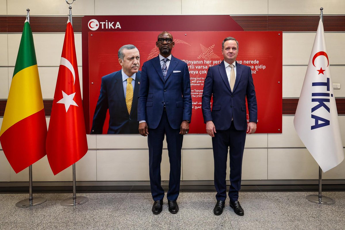 En marge de sa participation à la 4ème session de la Commission mixte Türkiye - Mali, S.E.M. @abdoulayediop8, Ministre des Affaires étrangères et de la Coopération internationale, a rencontré M. Serkan Kayalar (@SerkanKayalar_) Président de l’Agence Turque de Coopération et de…