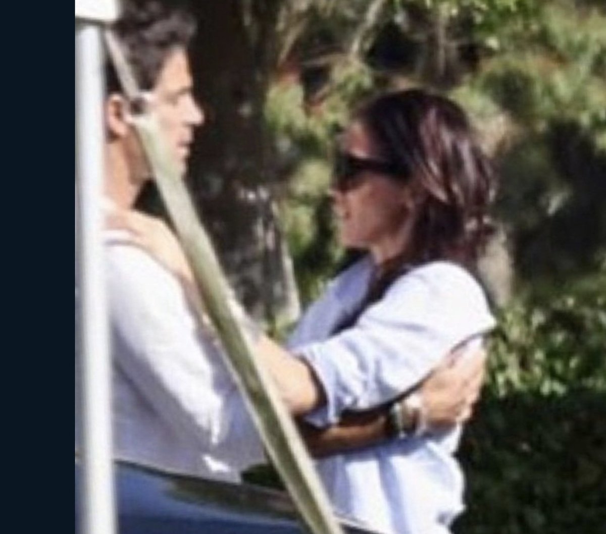 the_royal_rogue's tweet photo. Meghan getting cozy with Nacho.

Harry will get jealous (Guess of which one!)