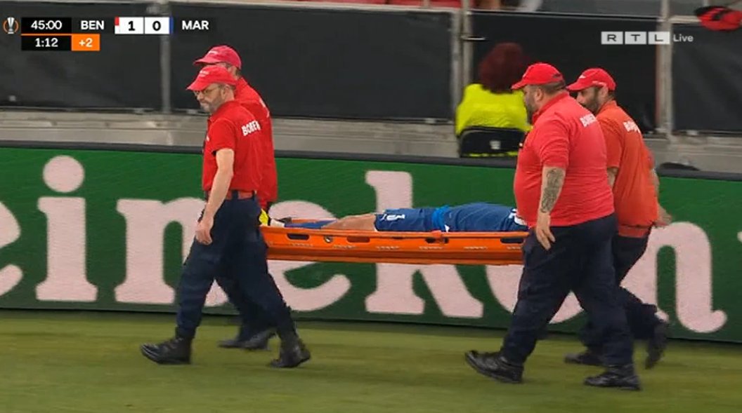 Quentin Merlin suffered an ankle sprain against Benfica and will be out of action for two to three weeks.