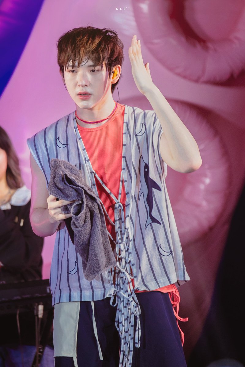 nooklepper's tweet photo. [POOM🐼]   -20240416-    คนที่น่ารักที่สุด น้องภูมิใจ

#ATLASth #ATLAS_th 
#PoomTLAS 
#SiamParagonxATLAS 
#SiamParagonUltrasonicWaterFestival2024 
#SiamparagonxPhilipColbert https://t.co/OdxM8rWco1