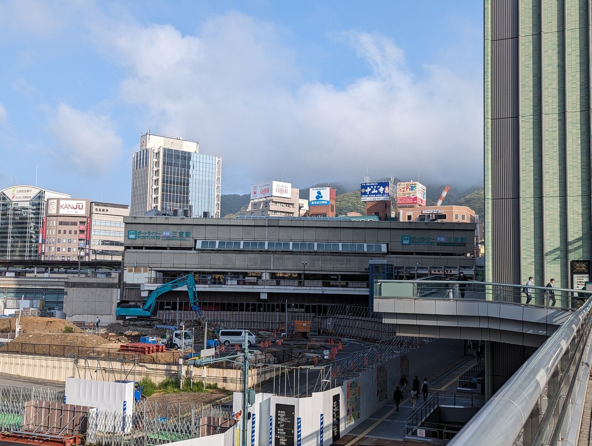 sqladmin3's tweet image. Redmine で親子関係で紐付けた後に解除する際に①親子関係の関連付けを解除するアイコンと同じ場所に子チケット削除するアイコンも並列しているのは改善してほしいです。削除しちゃいました。削除すると基本復活はできないHard deleteなのですね。

#Redmine