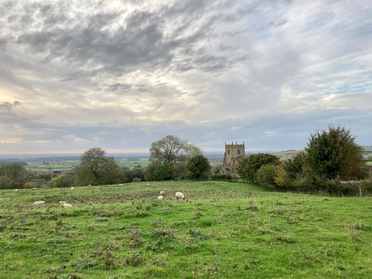 Not long now until <a href="/MerylWardLincs/">Meryl Ward</a> &amp; Rosie Black start their epic Viking Way Walk 147 miles over 11 days in aid of LRAC. They will be joined on different days by people from some of Lincs Farming Organisations showing their support. #Lincolnshire
justgiving.com/page/meryl-war…