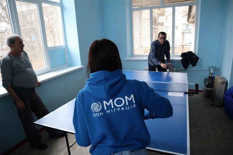 With financial support of @USAIDSavesLives @USAIDUkraine and @eu_echo @EUDelegationUA, IOM created a recreation space in collective centre for IDPs in Myrnohrad, Donetsk region.  'Now my friends and I will have fun here,' says ten-year-old Bohdana, displaced from Volnovakha.