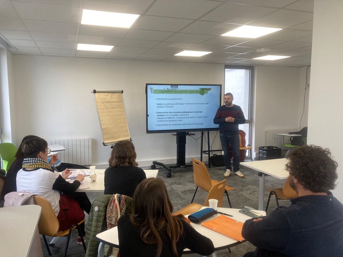 EmmanuelBRAULT2's tweet image. Semaine active pour les stagiaires du parcours 50h TCC 
@acrennes :
➡️ webinaire passionnant de 
@NedelecRozenn @INSPE_Bretagne 
 sur le rapport à la règle
➡️ journée de présentiel @canope_22 : la mobilisation du collectif face aux répercussions du trouble
🙏 aux formateurs !
