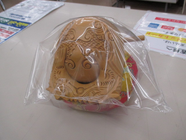 ho_numadu's tweet photo. 皆様こんにちは、本日は面白い商材が入荷しました。
その名は木魚
楽器としての需要がありそうですが、いかがでしょうか？
当店では様々なお品物を取り扱っておりますのでダメかなとお思いでも是非一度ご相談ください。 https://t.co/mEnYpGh0p4