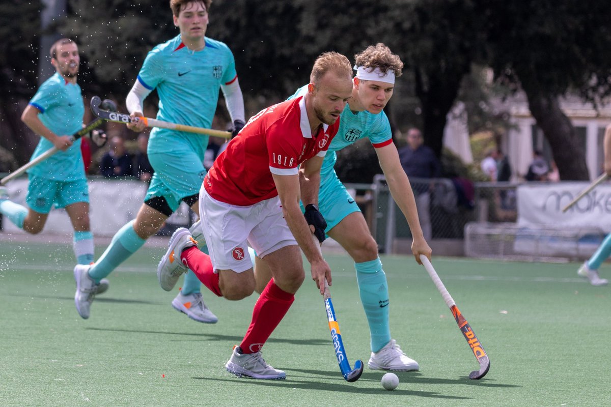 🎉 Edu de Ignació, jugador del CD Terrassa Hockey, viatjarà del 21 al 24 d'abril a París amb els #redsticks 💥 👉🏻 Max Caldas ha convocat a l'Edu en la pròxima concentració de la selecció espanyola per continuar preparant els JJOO 2024 🏑 📸 J. Miró