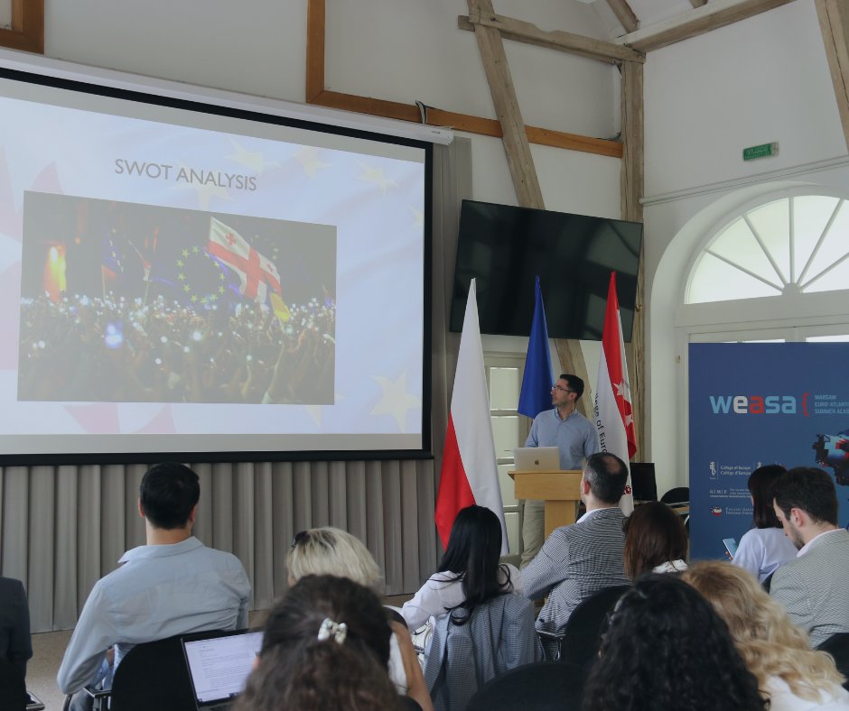 weasa_natolin's tweet photo. During #WEASA2024 the participants will provide a presentation abt the path towards Euro-Atlantic integration of their countries using the SWOT analysis framework.

APPLY NOW to #WEASA2024 ➡️ https://t.co/d8xkhrxIbc 

🗓️ July 1-10 📍 @coenatolin  ⏰ April 26 https://t.co/ekhJJMocQb