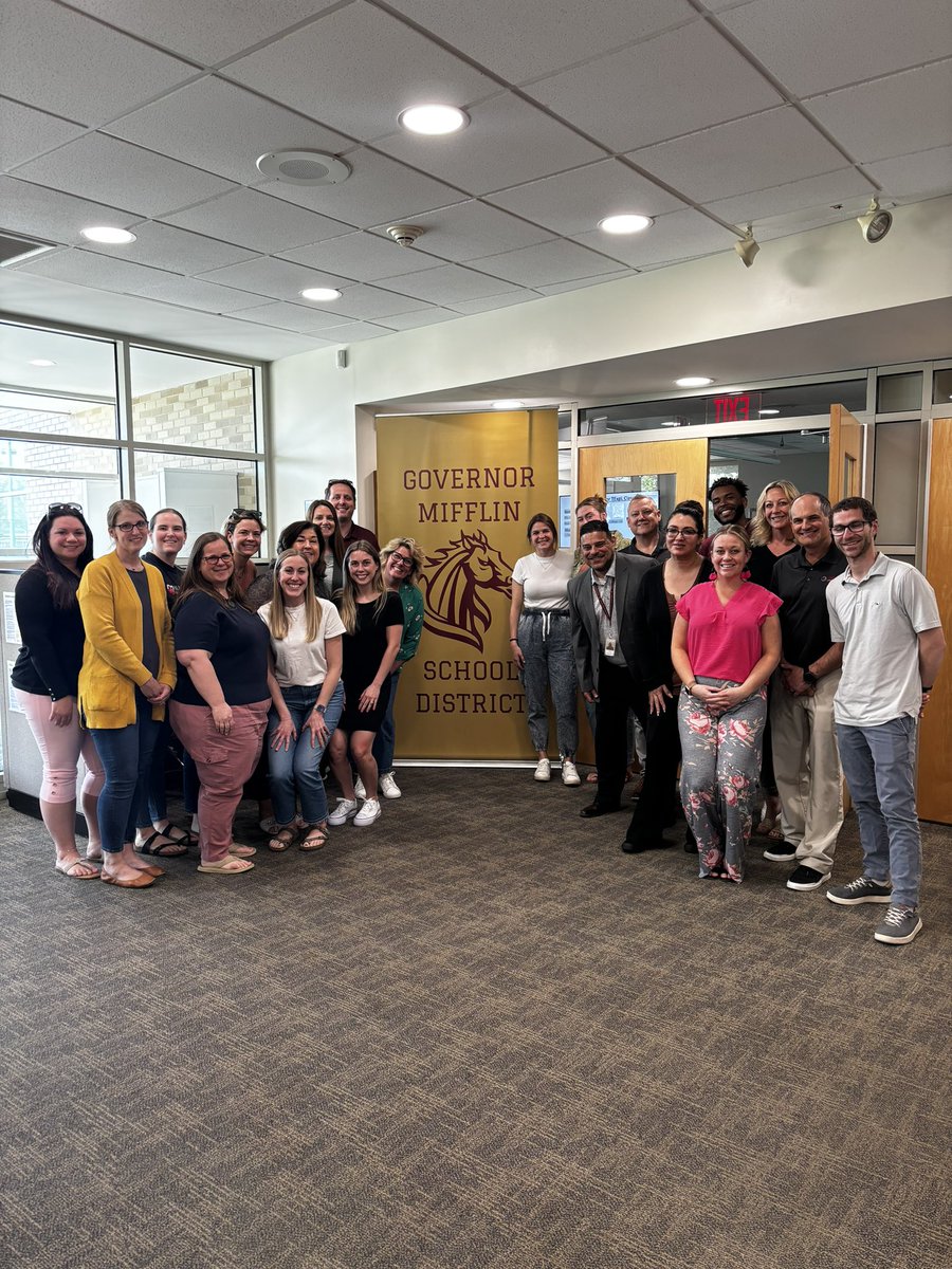 RickLapi's tweet image. Awesome time finishing up our 3rd #TExpL cohort EDU662 course at @GovMifflinSD Our T’s continue to be excited &amp;amp; reinvigirated thanks to @AlbrightTExpL personalized inventive and experience-based learning practices.  #changemakers #mifflinsd