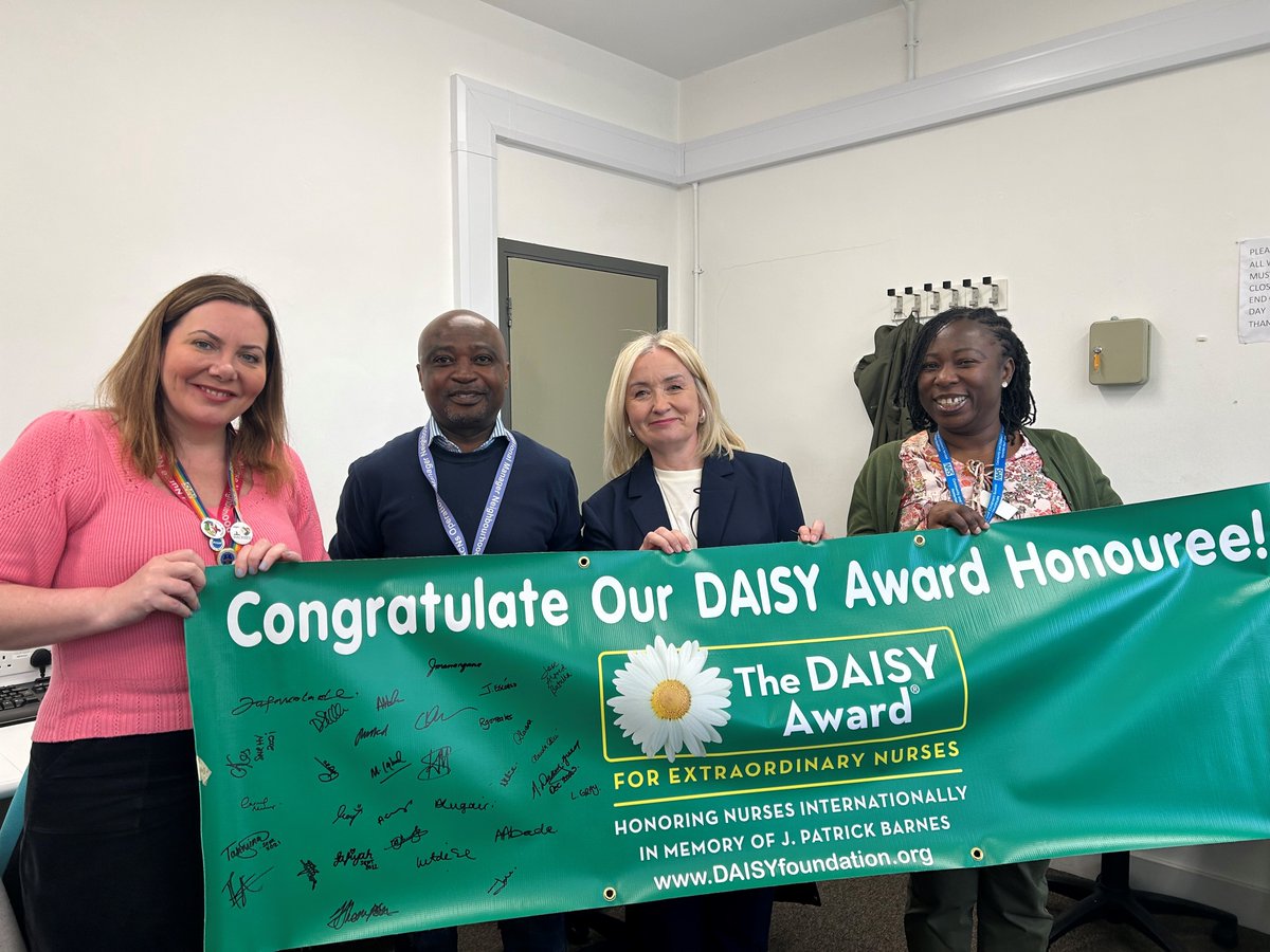 Congratulations to  our DAISY Community Award winner for January 2024 Bernard Atakorah from Adult Community Nursing!!⭐️⭐️⭐️👏👏👏@mcmansub @KKessack @LassmanVarda @NHSHomerton @DAISY4Nurses @happeningathom #communitynursing #recognition