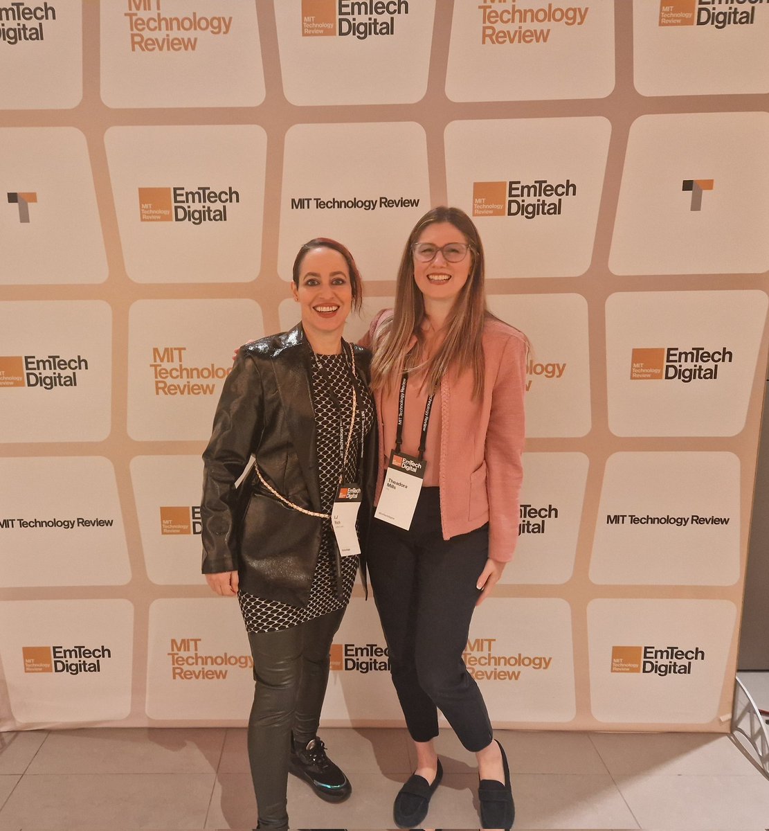 Theadora Mills tweet media