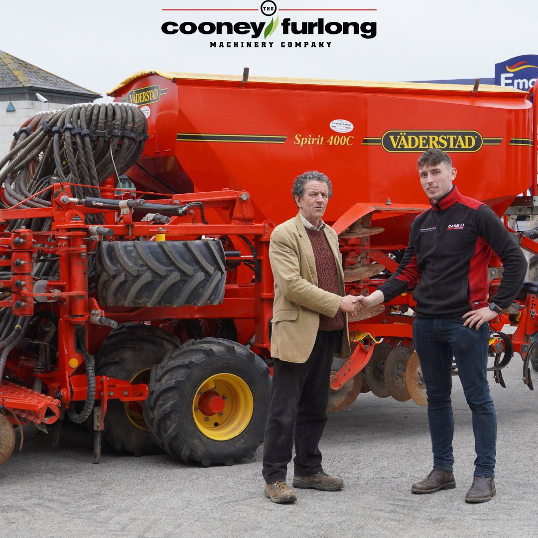 Dan Donohoe of Donohoe Grain with his @vaderstad Spirit 400C seeder. Thanks very much for the business and wishing you all the best for the 2024 season 🤝 #cooneyfurlongmachinery