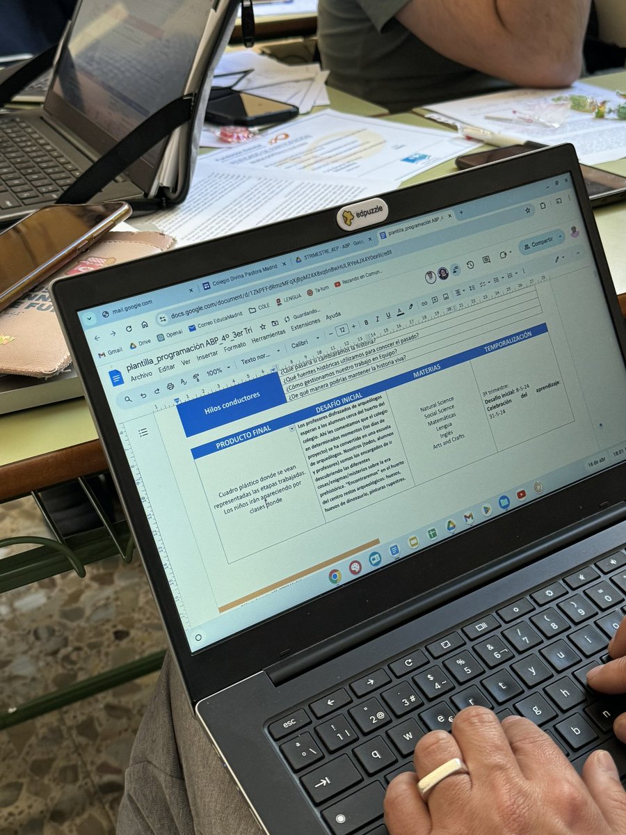 Acompañamos el diseño y enriquecimiento de los proyectos de EI y EP en <a href="/divpasmad/">Divina Pastora</a> con ayuda de diferentes herramientas de evaluación: la rúbrica de un solo punto de proyectos y la escala de evaluación de porfolio @CampusTrilema <a href="/trilemaedu/">Fundación Trilema</a>