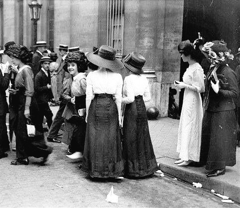 Étudiantes à la Sorbonne. Quartier Latin 1907. Paris Université