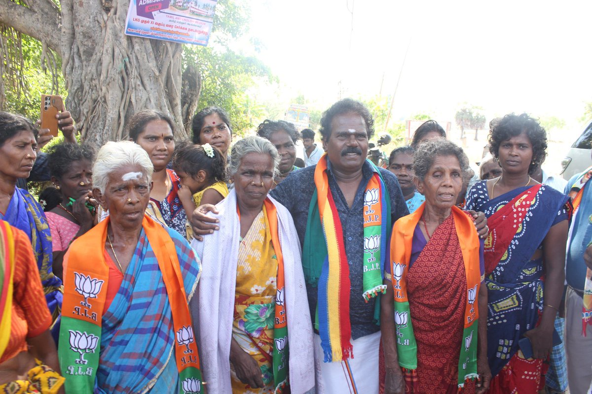 amlonelywarrior's tweet image. கடலூர் மாவட்டத்தின் மண்ணின் மைந்தன் அண்ணன் திரு @thankarbachan அவர்களுக்குஅவர்களுக்கு

நமது வெற்றிச்சின்னம் மாம்பழத்தில் வாக்களிக்குமாறு கேட்டுக் கொள்கிறோம் !!
#நமதுசின்னம்மாம்பழம்
#VoteForMango 🥭🥭🥭