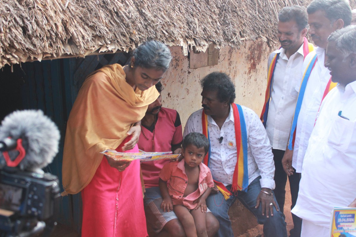 amlonelywarrior's tweet image. கடலூர் மாவட்டத்தின் மண்ணின் மைந்தன் அண்ணன் திரு @thankarbachan அவர்களுக்குஅவர்களுக்கு

நமது வெற்றிச்சின்னம் மாம்பழத்தில் வாக்களிக்குமாறு கேட்டுக் கொள்கிறோம் !!
#நமதுசின்னம்மாம்பழம்
#VoteForMango 🥭🥭🥭