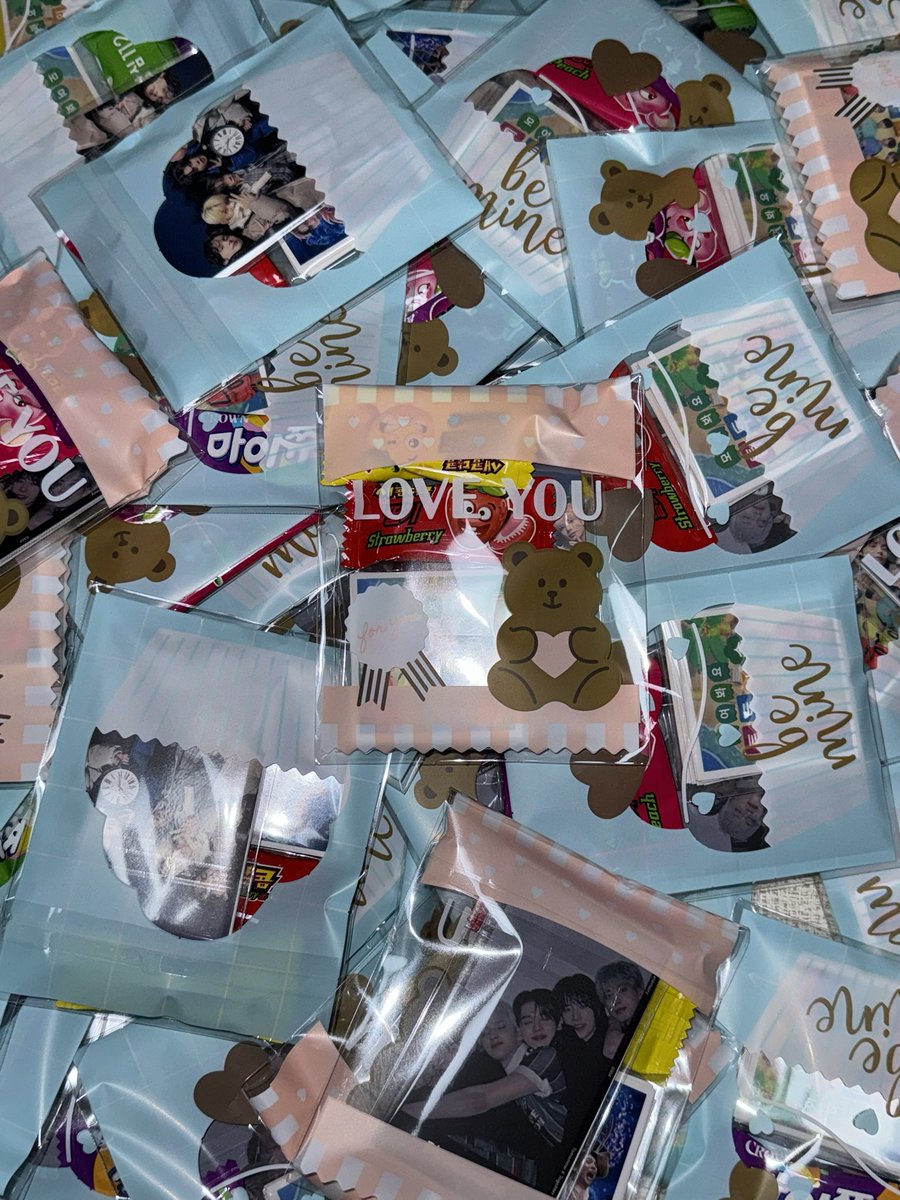 M0a0810's tweet image. 투바투 월드투어 중콘/막콘 나눔!!🍀 
5/4 5/5 별거 없지만 도무송/포토매틱 나눔해용!!#투바투월드투어 #나눔 #도무송