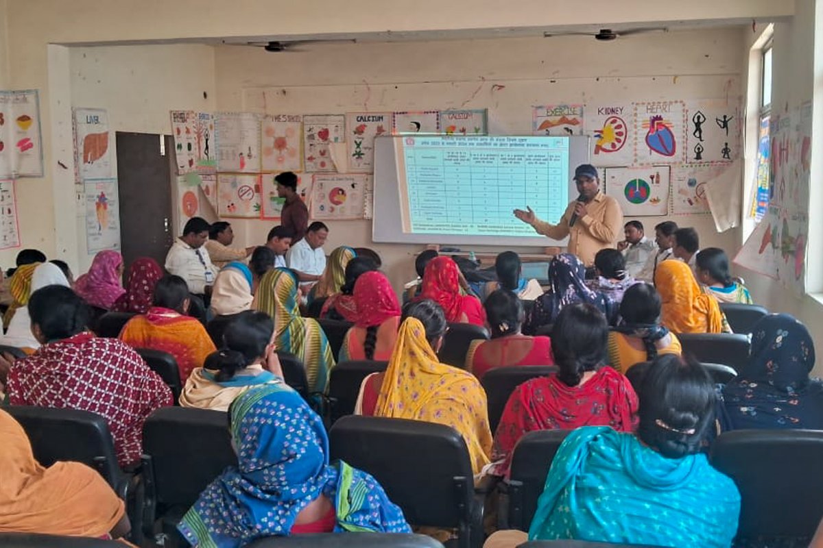 ASHA facilitators from various blocks of Chakia sub-division, East Champaran, #Bihar, were oriented under the leadership of the NHM, with technical support from PSI India. Each ASHA facilitator can cascade the learnings to another 20 ASHAs in their respective communities,…
