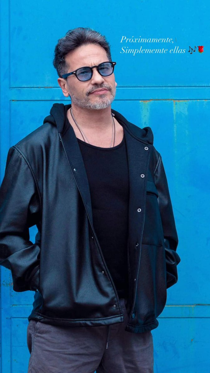 Marilo2020gmai2's tweet photo. @apijimenez nos pones a @DavidDeMaria #SimplementeEllas @canalfiesta #FormulaFiesta es un súper TeMaZo te va a encantar 🎧📻🤗😍🥰 aunque ya lo habras escuchado https://t.co/4RljGD5NgE